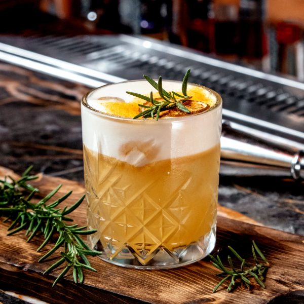 Amaretto sour cocktail